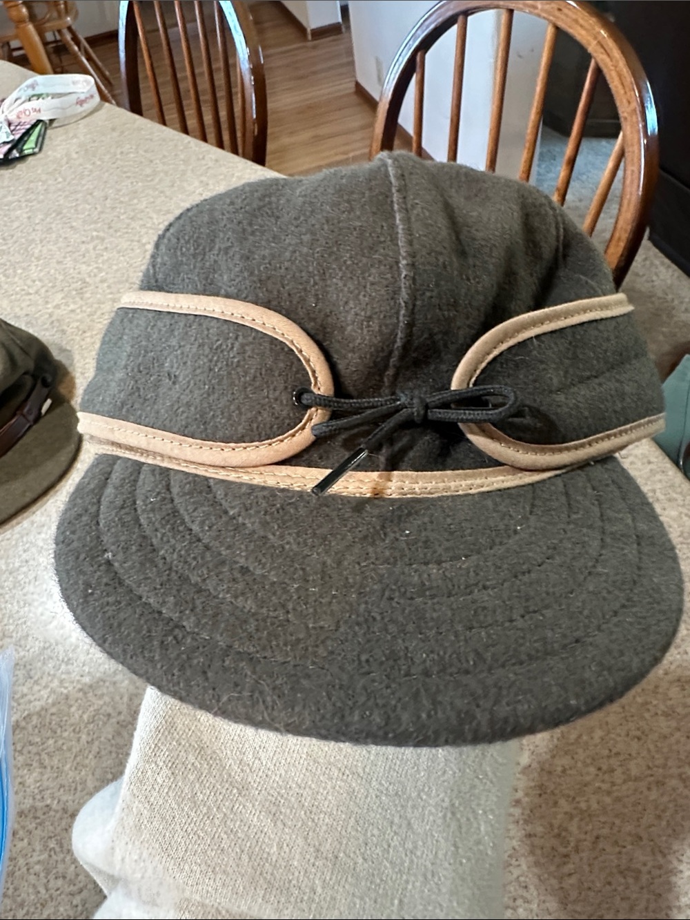 Men’s Olive Wool Cap with Tan Trim
